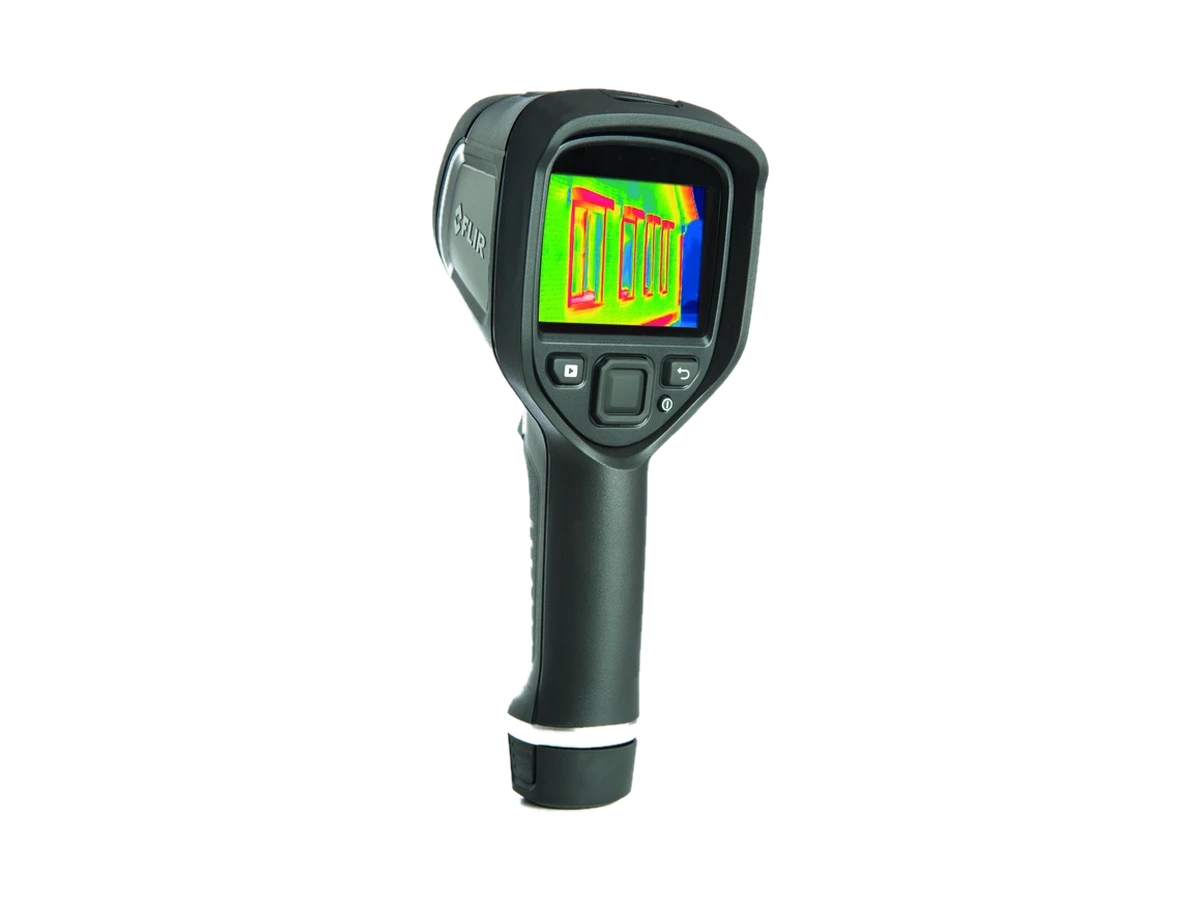 FLIR E8